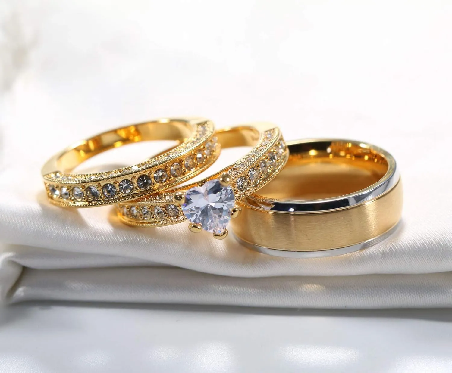 2 Rings His and Hers Couple Rings Bridal Sets Yellow Gold Plated Heart Cz Womens Wedding Ring Sets Tungsten carbide Man Wedding Bands