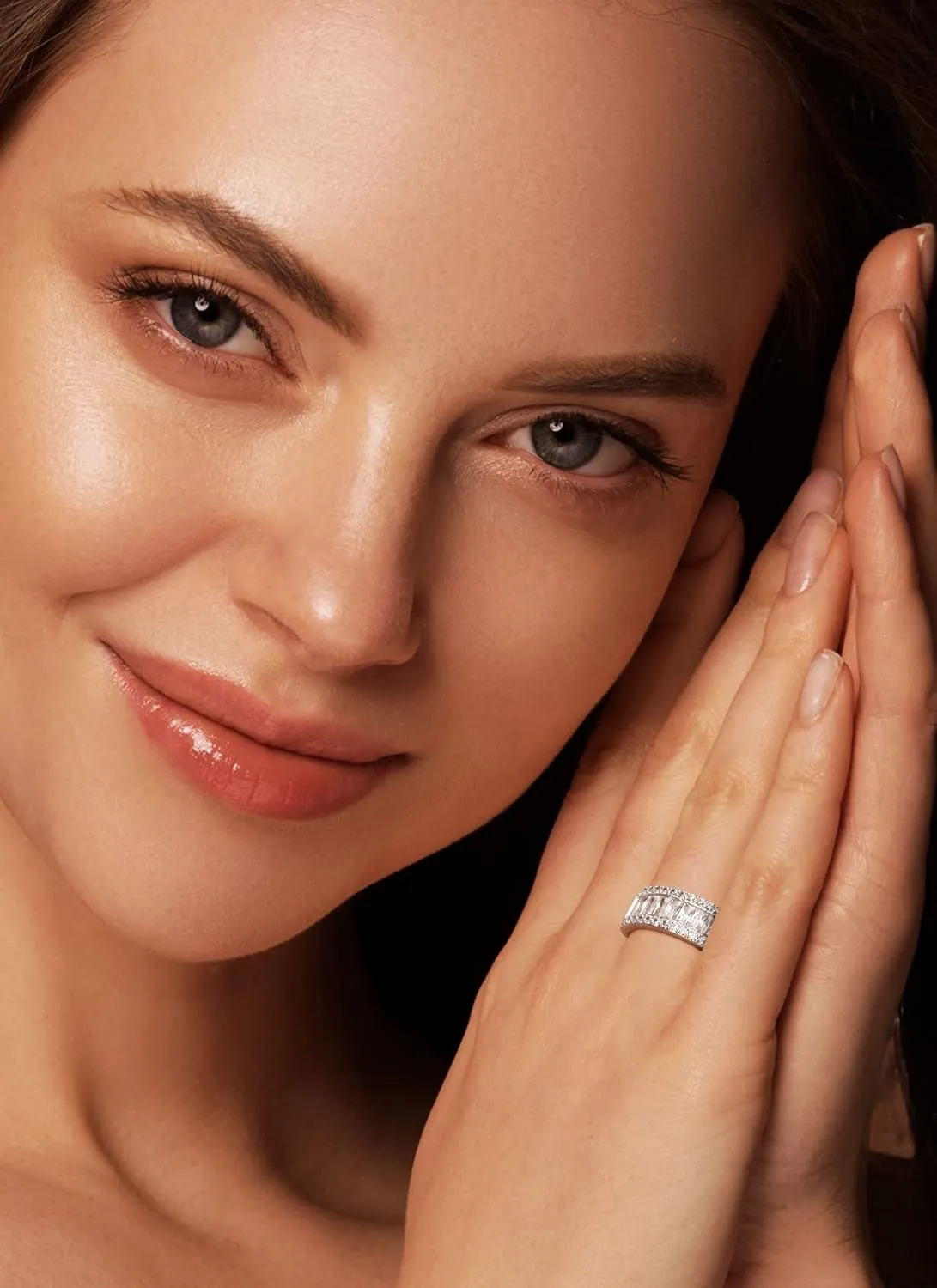Beutirer Wedding Rings for Women, 18K Gold Plated Promise Wedding Band for Women, 3-Row Round and Baguette Emerald Cut Cubic Zirconia Engagement Rings, Anniversary Rings, Gold Rings for Women Size 5-9