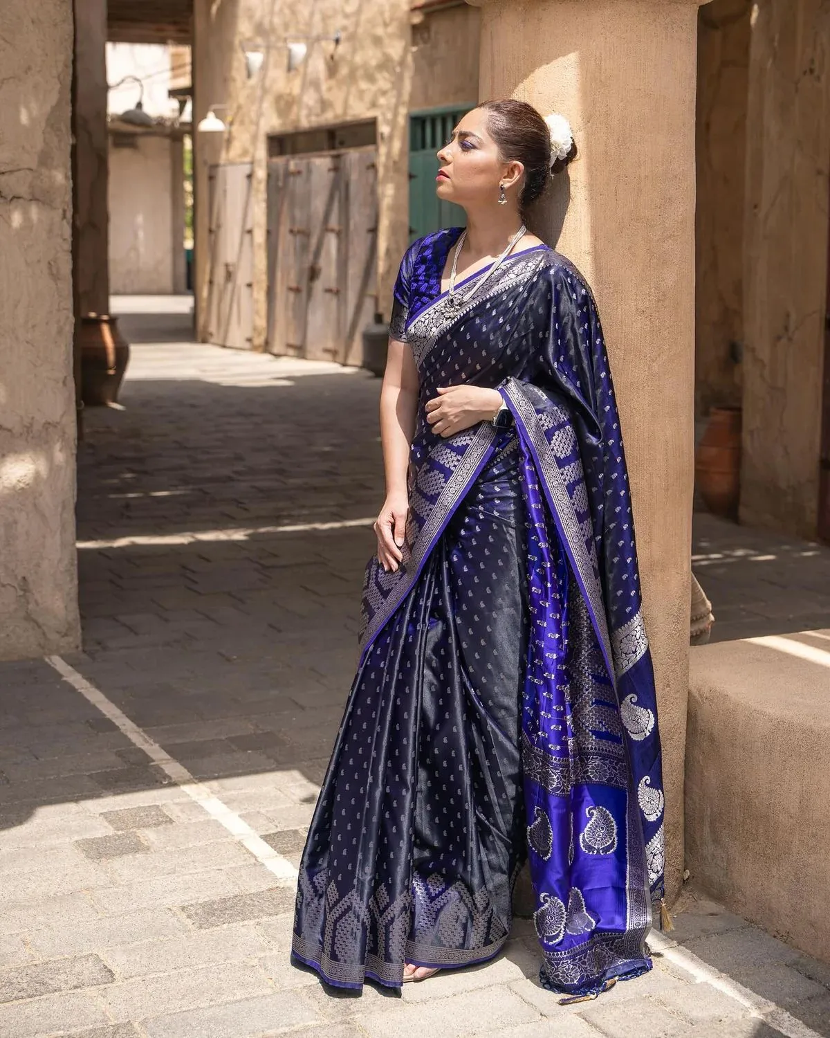 Conflate Navy Blue Soft Silk Saree With Glorious  Blouse Piece
