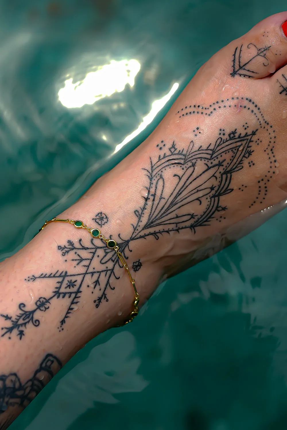 Emerald Whisper Anklet - Green Zirconia