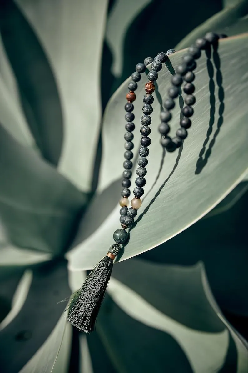 Natural Kambaba Jasper   Quartz   Agate 8mm 108 Mala Beads, Spiritual, Meditation Beads, Reiki, Japa Mala, Buddhist Prayer Beads, Yoga Bracelet, healing beads LKMALA-RRGU-553