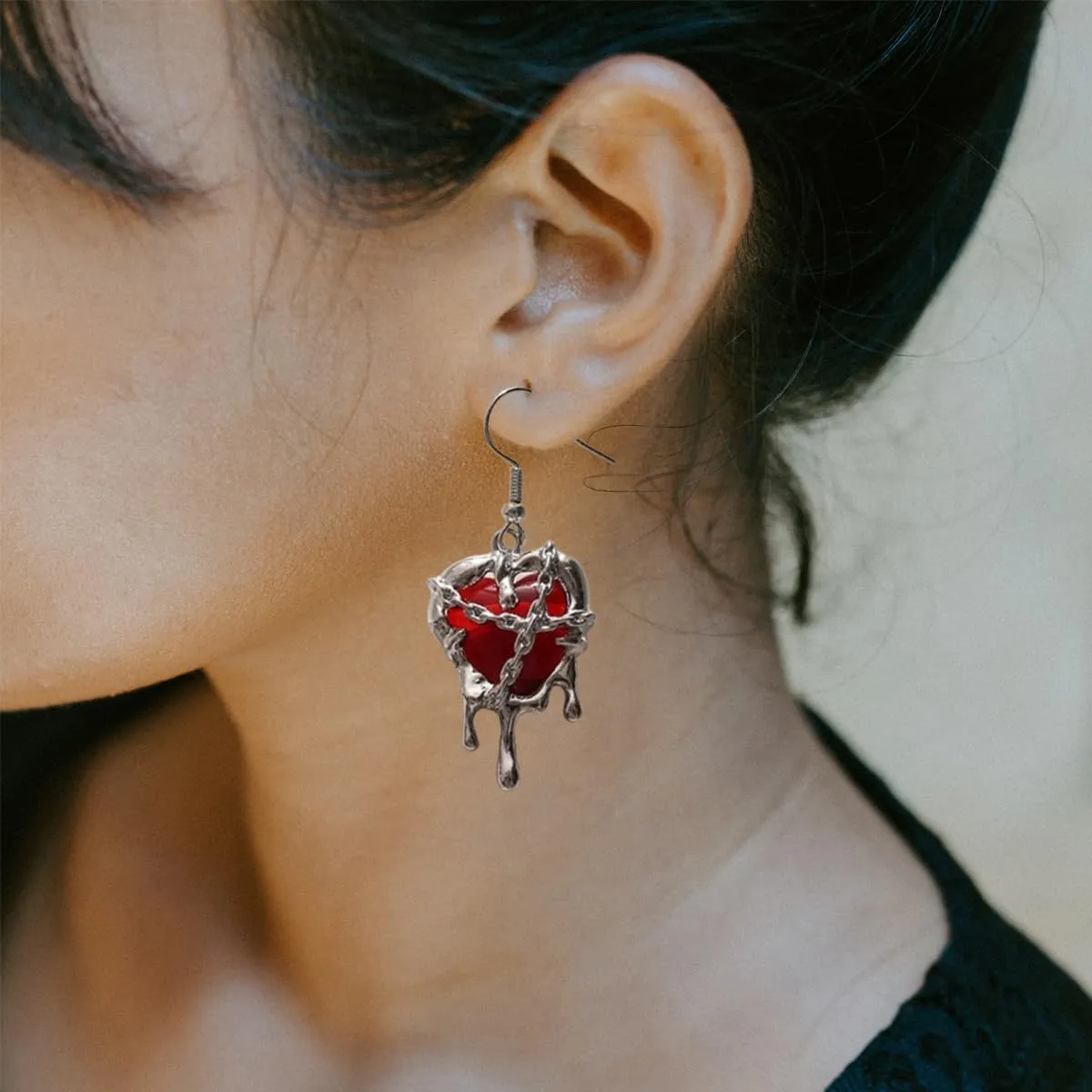 Punk Heart Earrings for Women Y2K Crystal Heart Dangle Earrings Imprison Heart Lava Love Earrings Hypoallergenic Chain Aesthetic Earrings Gothic Jewelry Gifts