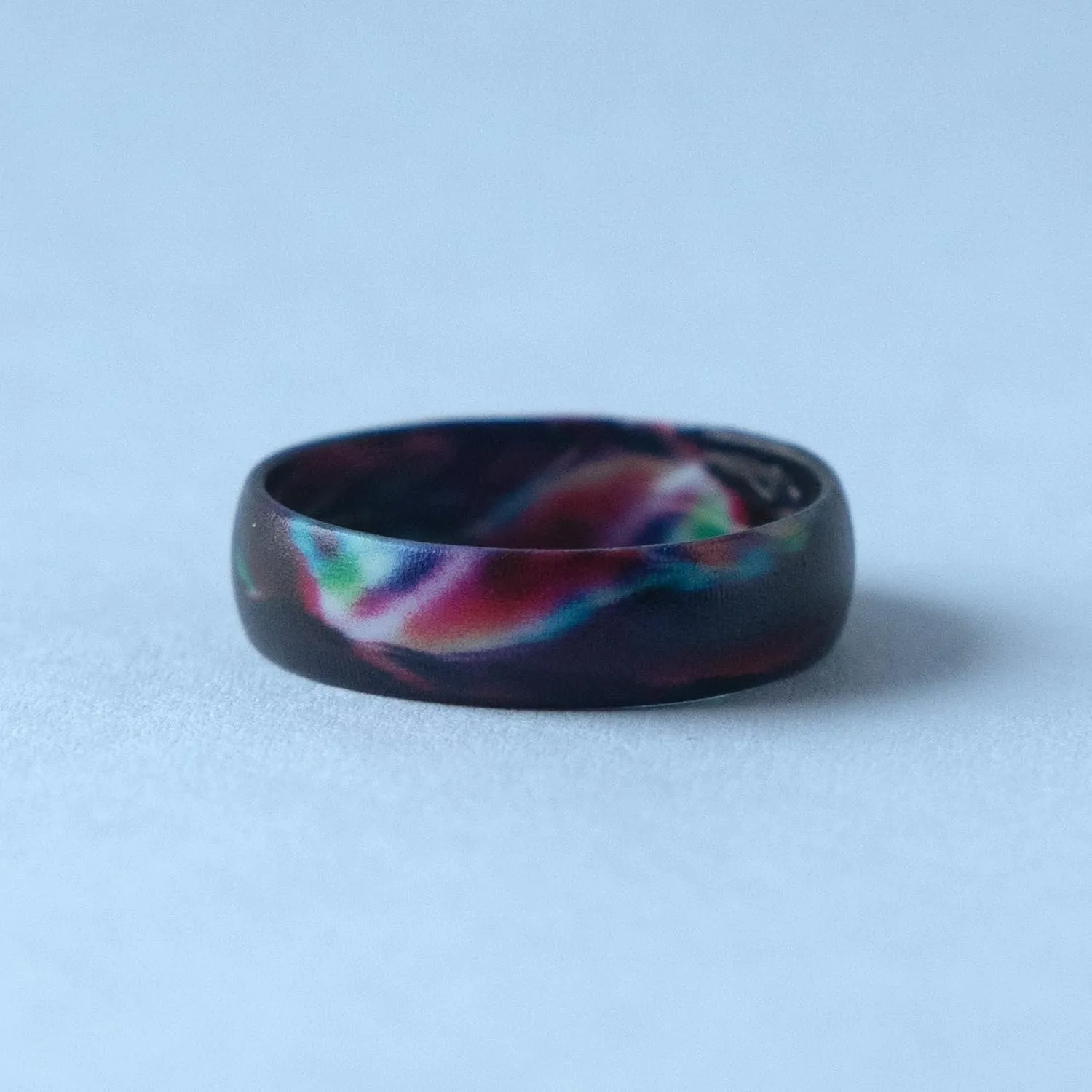 Zollen Silicone Wedding Rings for Women 2 Packs Breathable Printed Design with LeavesUnique Design, Comfort Fit Ring