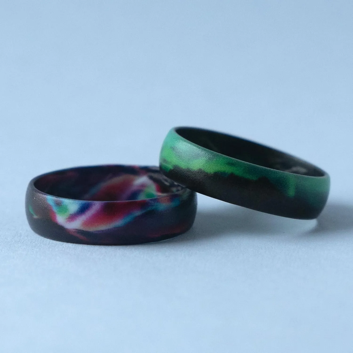 Zollen Silicone Wedding Rings for Women 2 Packs Breathable Printed Design with LeavesUnique Design, Comfort Fit Ring